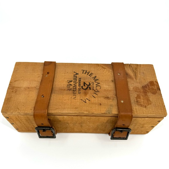 Vintage MaCallan 25 Anniversary Leather Belted Wooden Box - Picture 2 of 10